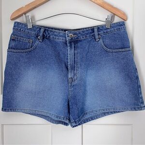 Route 66 Women's Blue Jean Shorts VTG Y2K 3” inseam